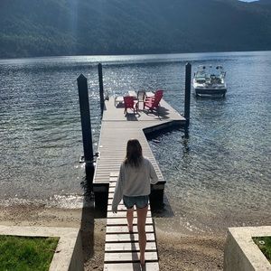 Meet your Posher, Joelle